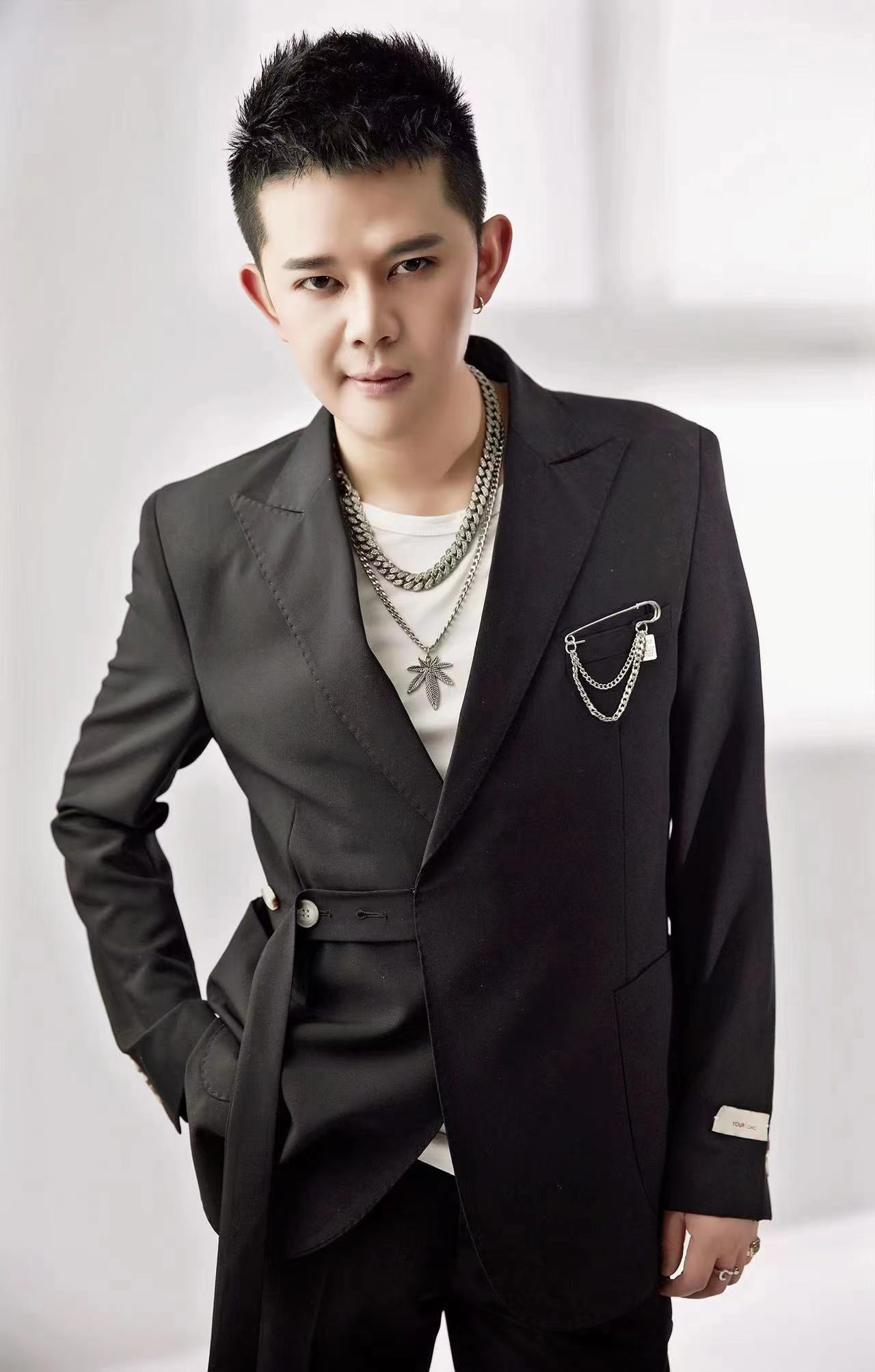  p data-id="go0agja4dr">刘星,中国大陆男歌手.