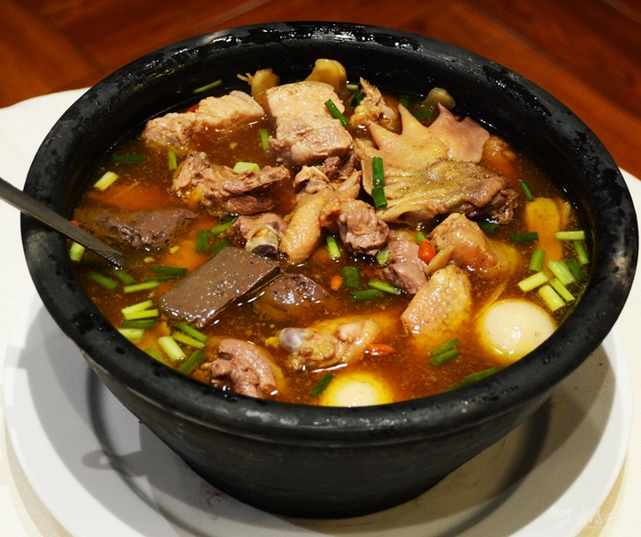 东阳土鸡煲