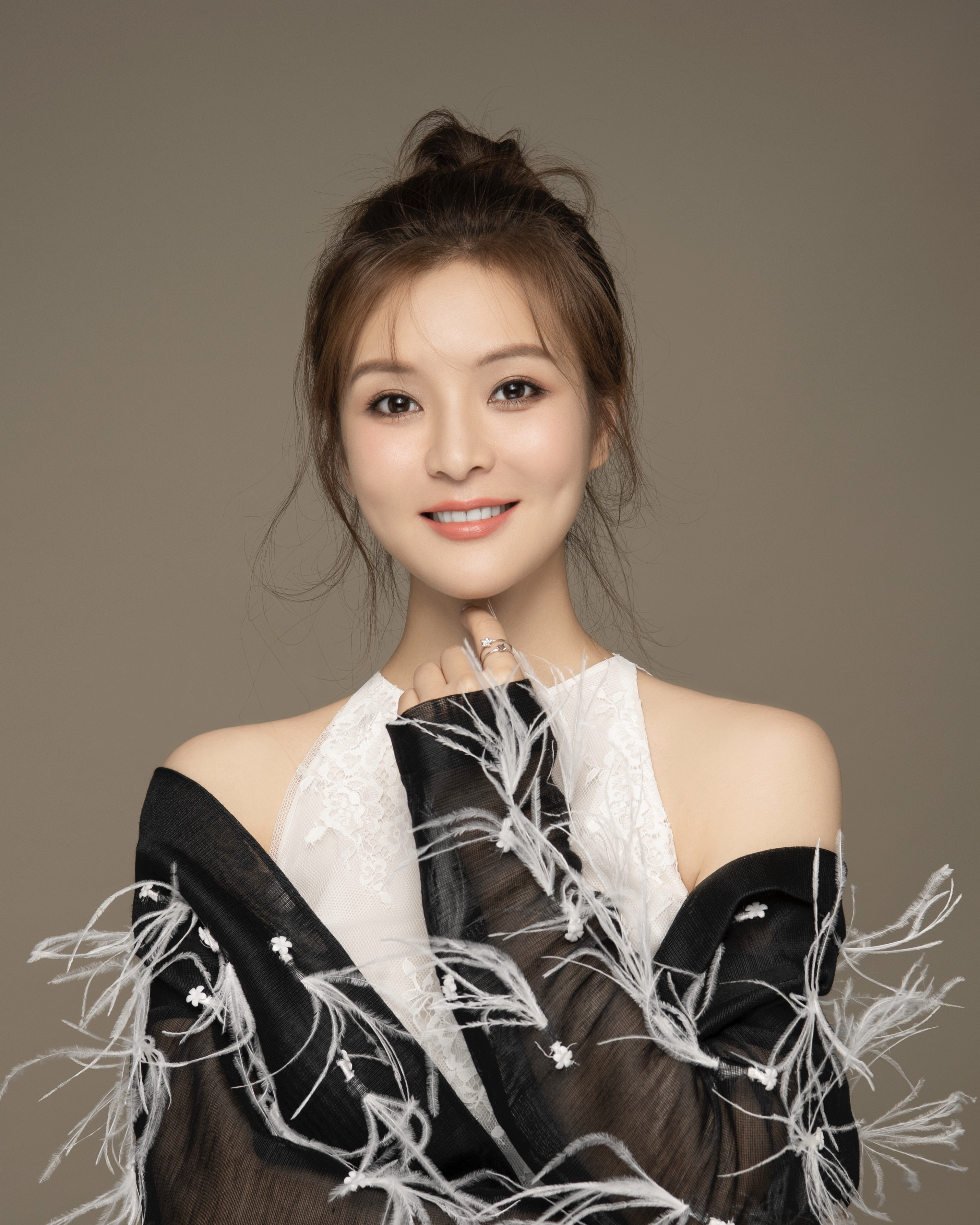  p>夏嫣,生于1990年1月5日,中国女演员.