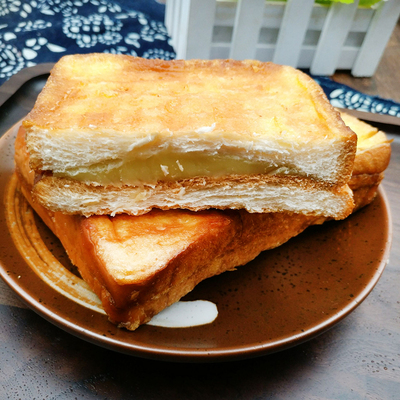 牛奶黄油吐司面包
