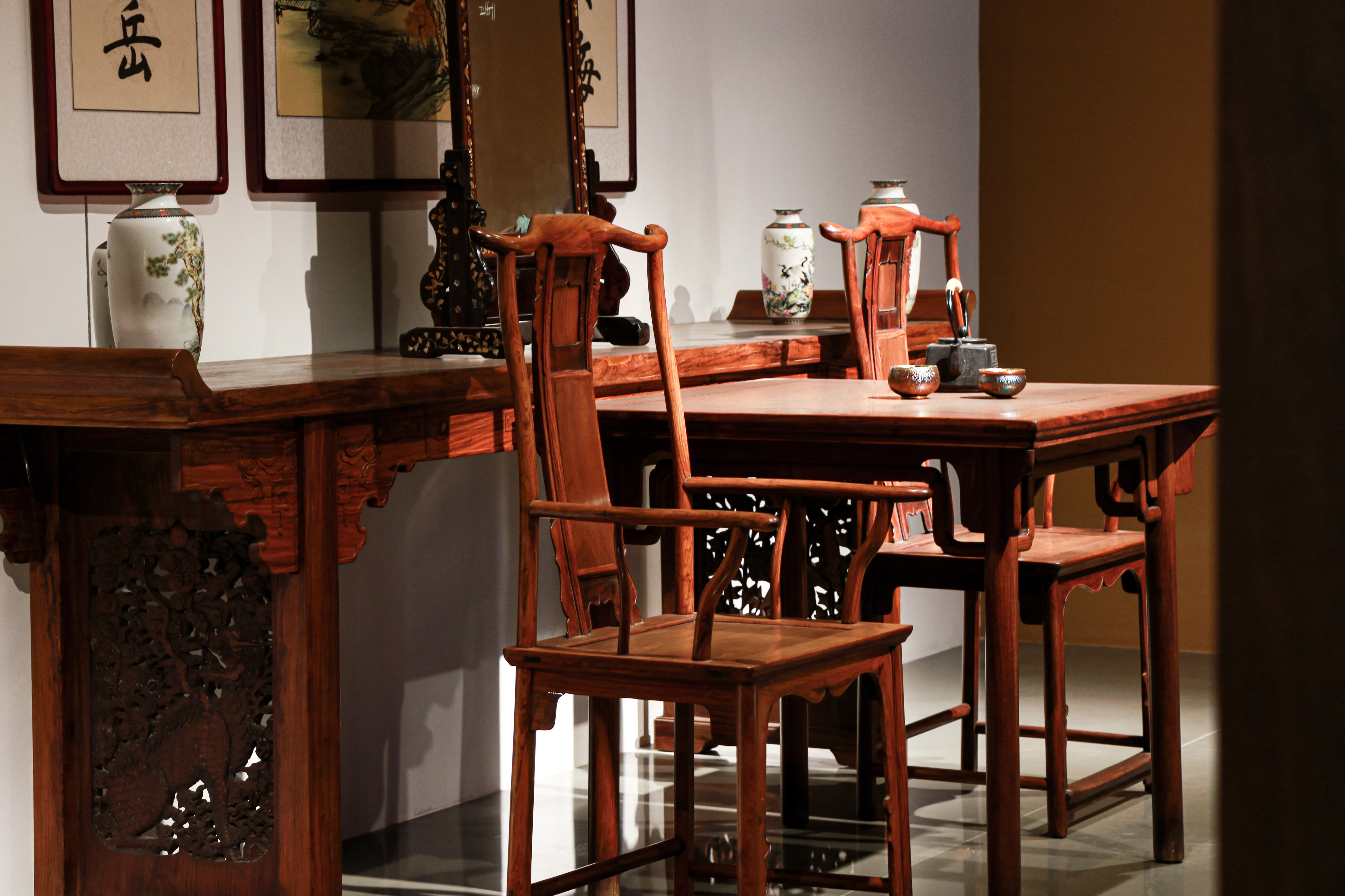 target="_blank" href="/item/北京市龙顺成中式家具有限公司