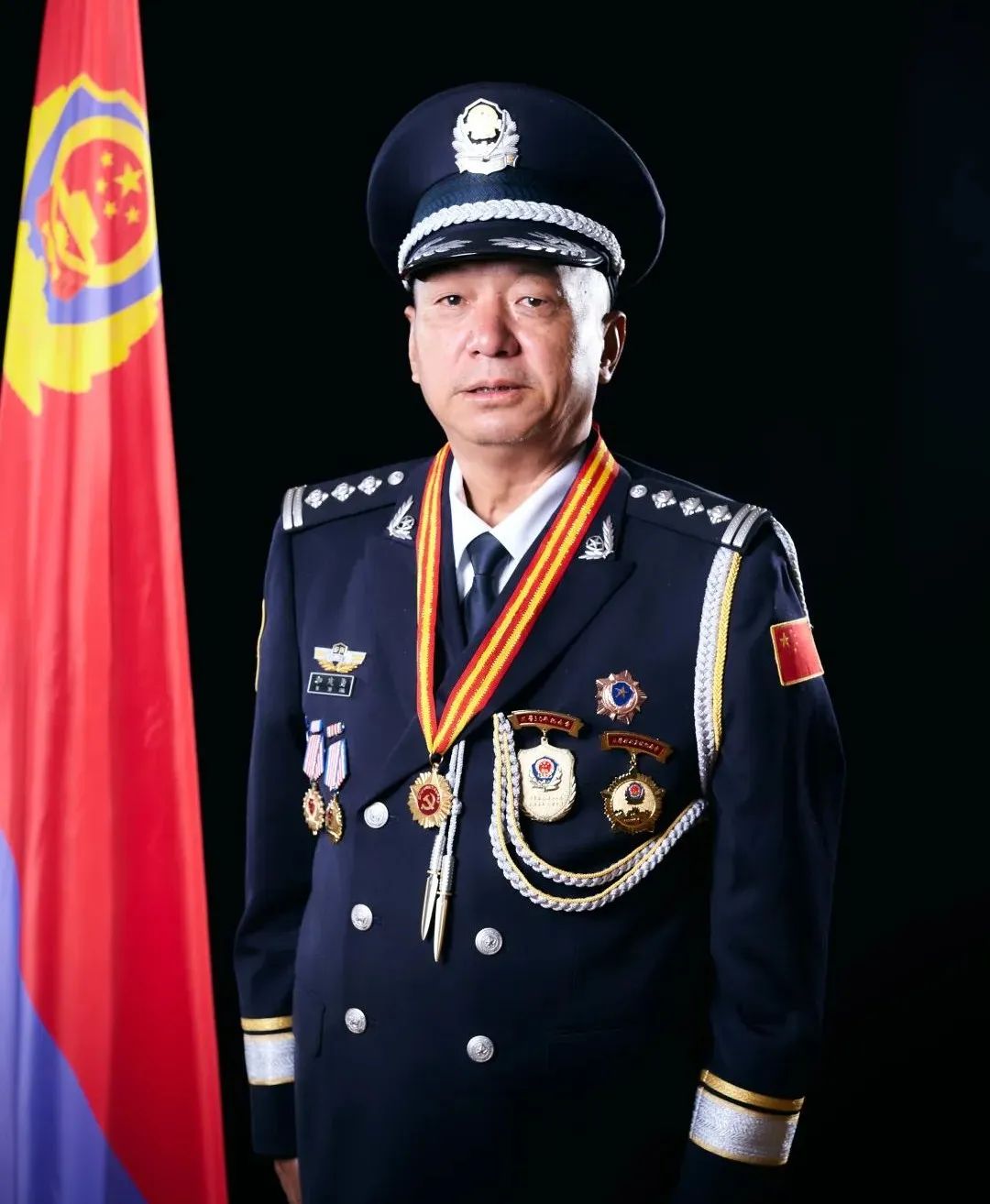 勇,中共党员,现任云南省丽江市公安局古城分局金山派出所四级高级警长