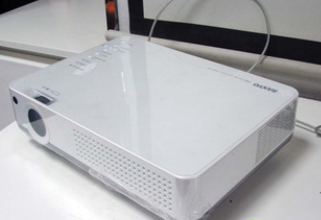  p>三洋 xu1060c是三洋品牌下的一款投影机. /p>