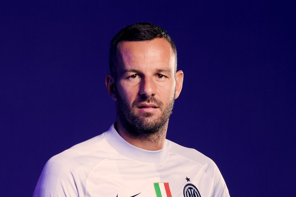  p>萨米尔·汉达诺维奇(samir handanovic),1984年7月14日出生于前