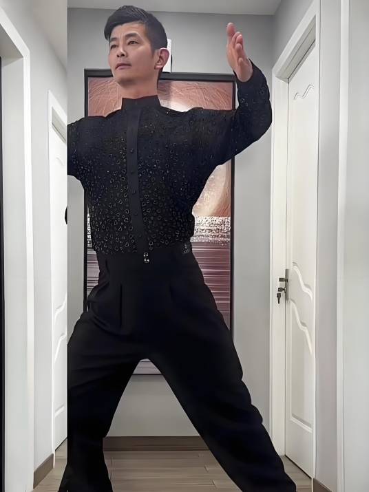 舞者王昭_百度百科