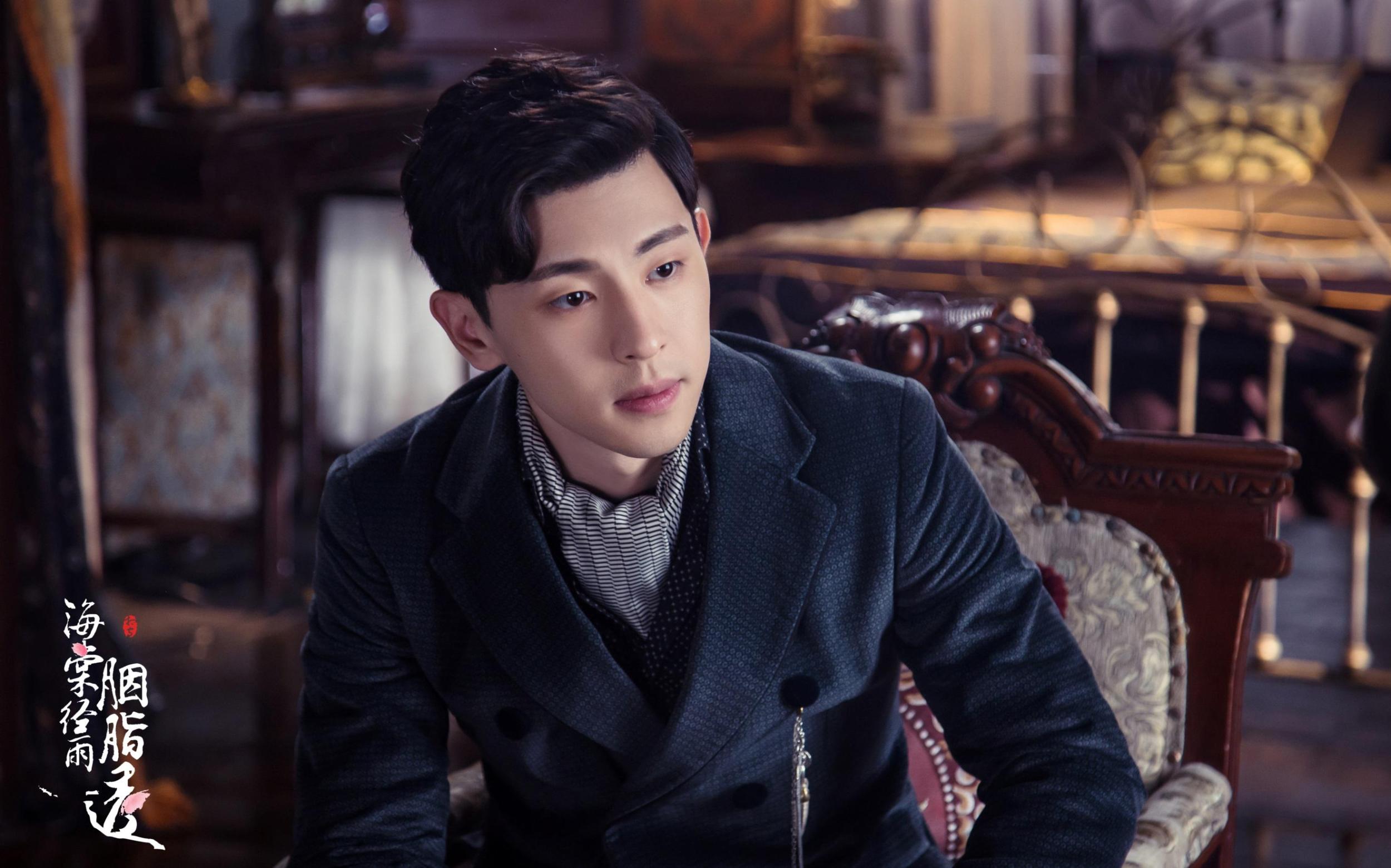 海棠经雨胭脂透