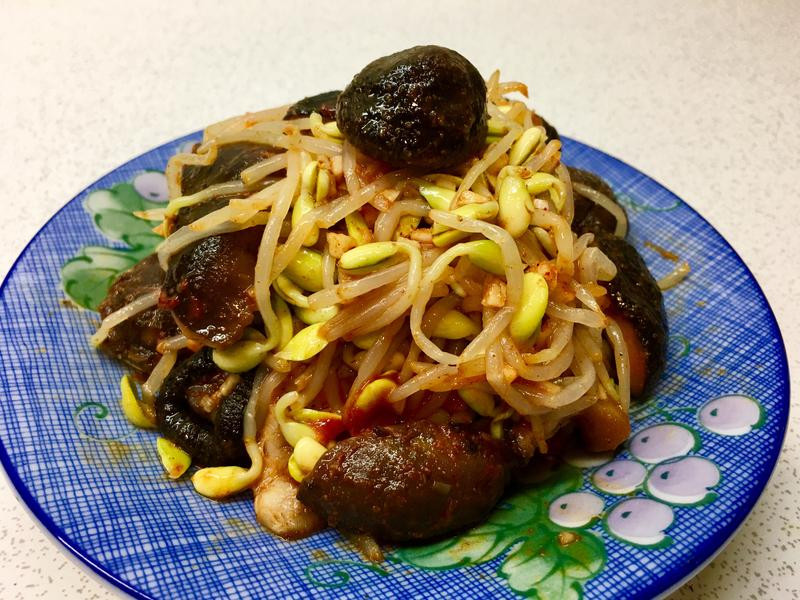 香菇炒豆芽
