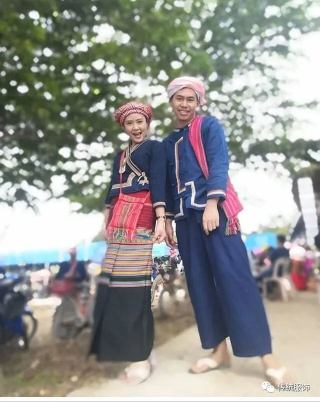 傣泰民族的筒裙：女王们的绚丽织锦_百科TA说