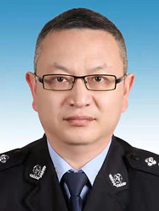 data-lemmaid="130605">汉族 /a>,1972年11月20日生,江西省宜黄县人