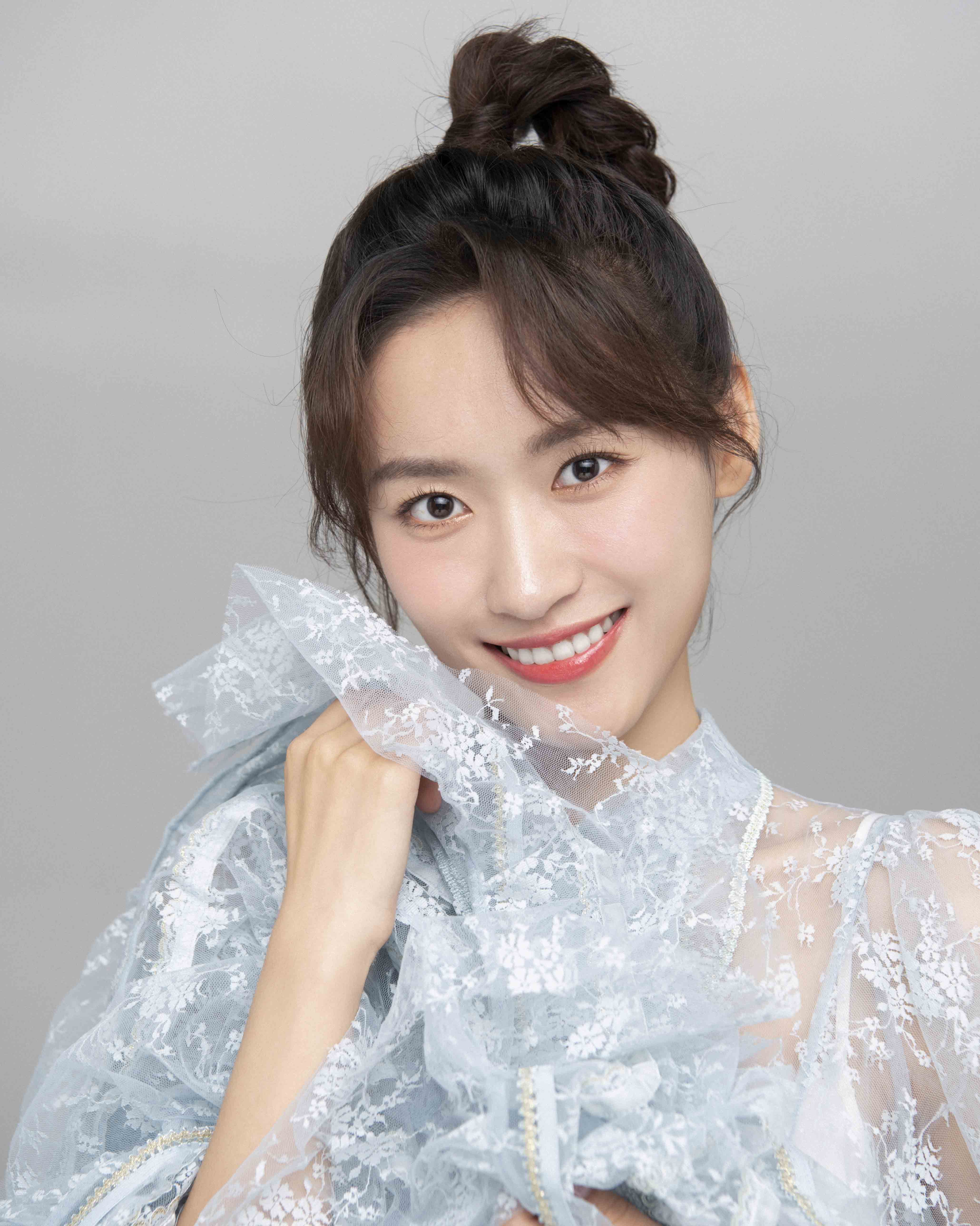 id="go1bu55ac4">李俊瑶,1995年1月19日出生于山东省,中国内地女演员