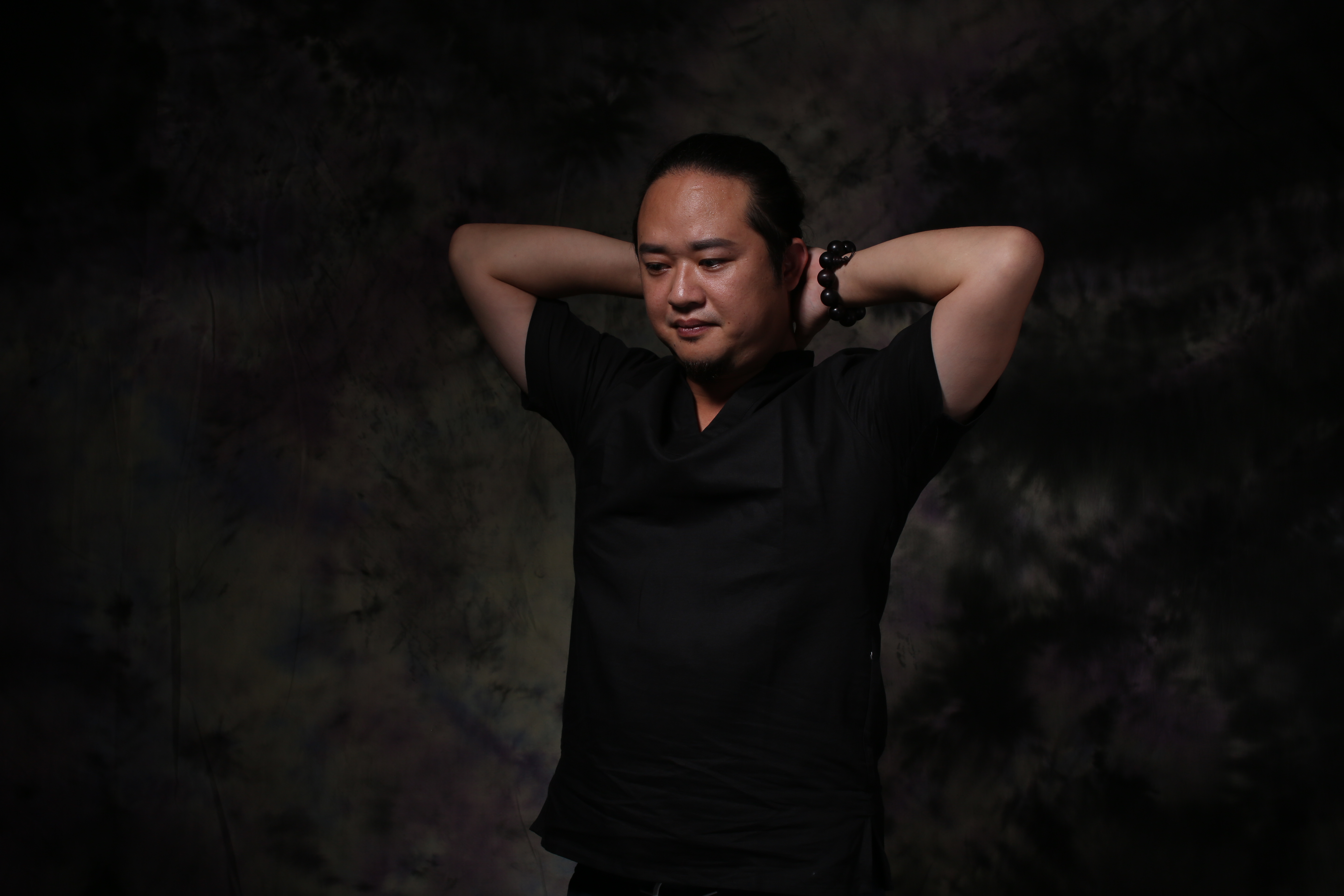 中国第八代新锐导演,作品有电影《 a target="_blank" href="/item