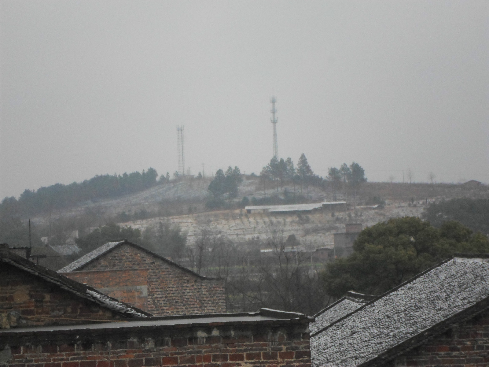  p>双江口村位于湖南省永州市祁阳县文富市镇,因祁水,烟江两条河在村