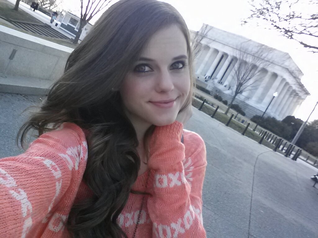  p>蒂芬妮·沃德(tiffany alvord)是一位来自美国加利福利亚的翻唱