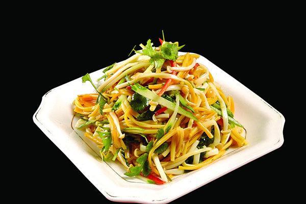 凉拌金针菇黄花菜