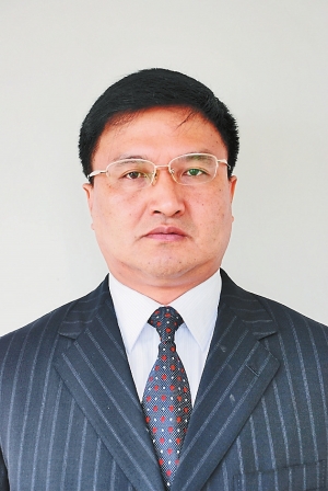  p>张中义,男,汉族,出生地云南凤庆,1963年8月生,中央党校大学学历