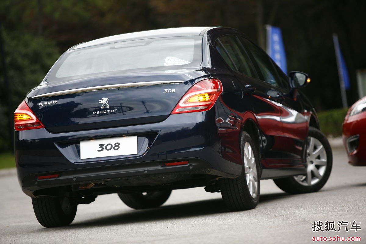 标致308