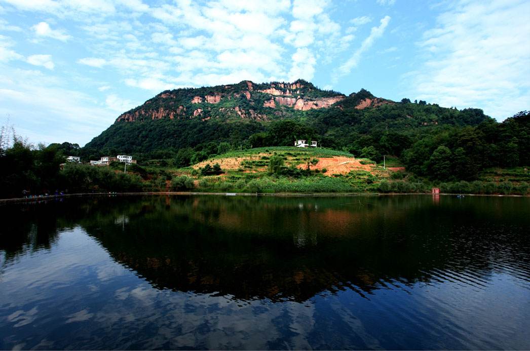 红岩旅游风景区