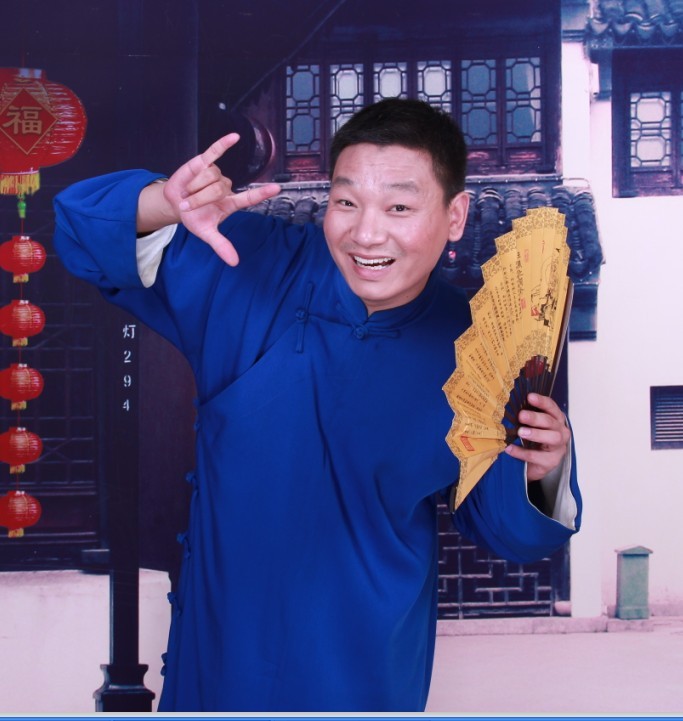  p>笑海相声会馆全名杭州笑海相声会馆,2009年6月成立于杭州,创始人叶