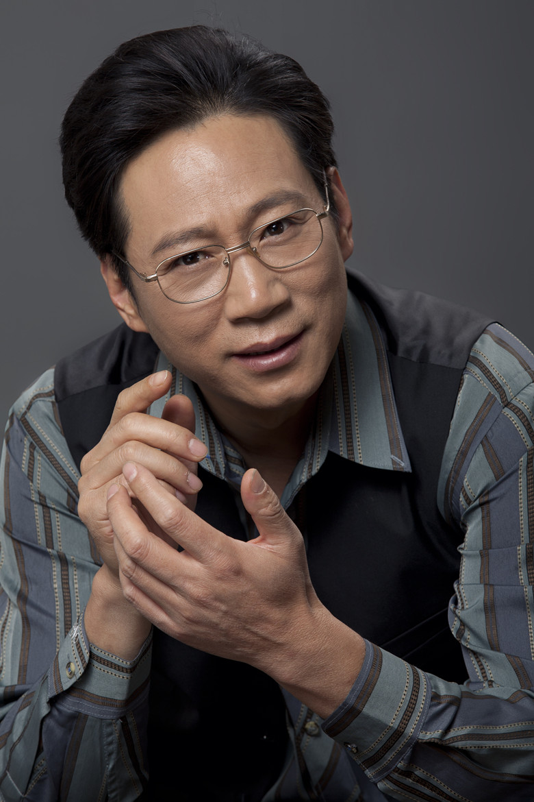 王晖,1964年出生,大陆实力派 a target="_blank" href="/item/男演员