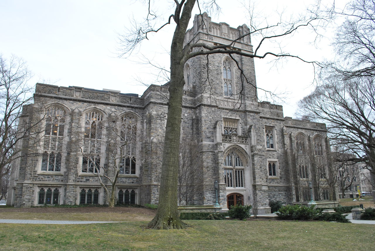  p>福特汉姆大学(fordham university)是一所位于美国纽约市的私立