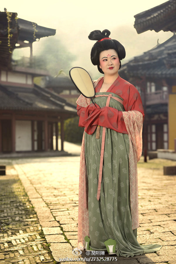 唐朝女子服饰