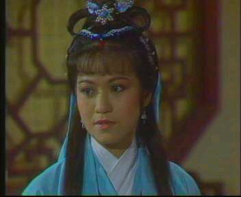  p>斑斑,原名黎小雯,出生于中国香港,中国香港女艺人.