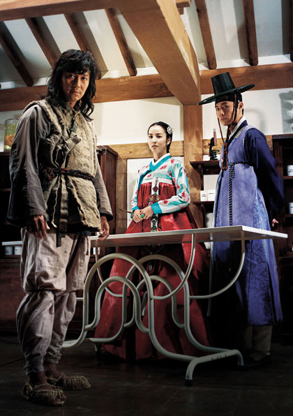  p>《济众院》是 a href="#">韩国sbs电视台 /a>于2010年1月4日播出的