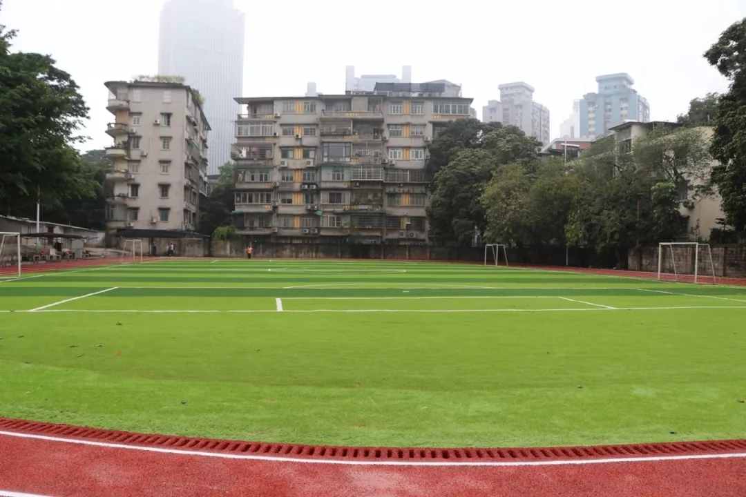 广州市华侨外国语学校