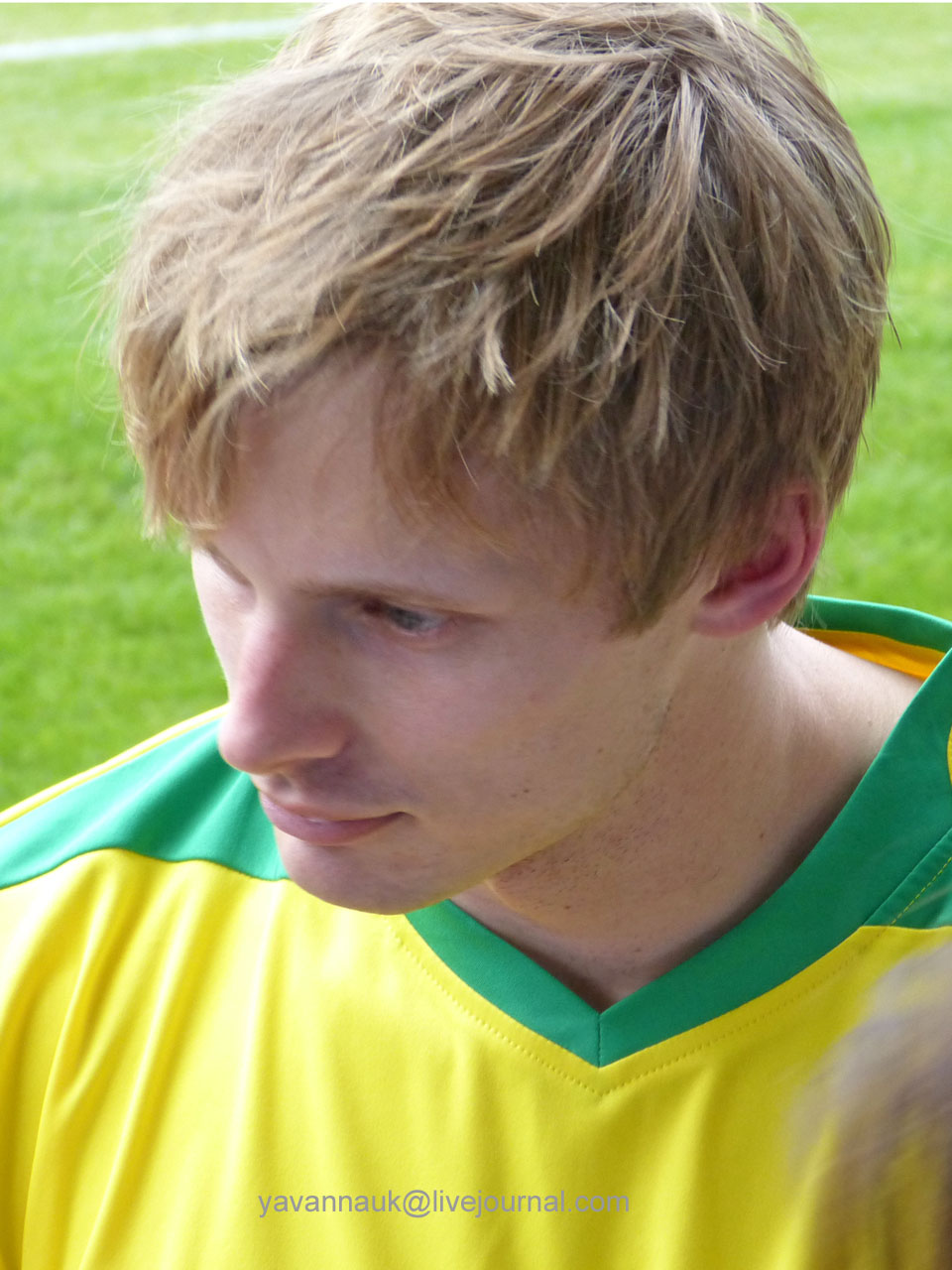  p>布莱德利·詹姆斯(bradley james),1983年10月11日在埃克塞特出生