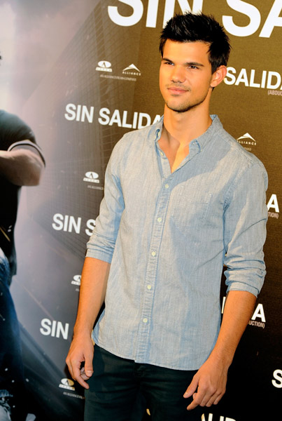  p>泰勒·洛特纳(taylor lautner),1992年2月11日出生于美国密歇根州