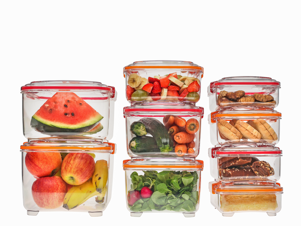  p>保鲜盒(crisper),分为三种:一种是塑料保鲜盒:采用树脂材料制成