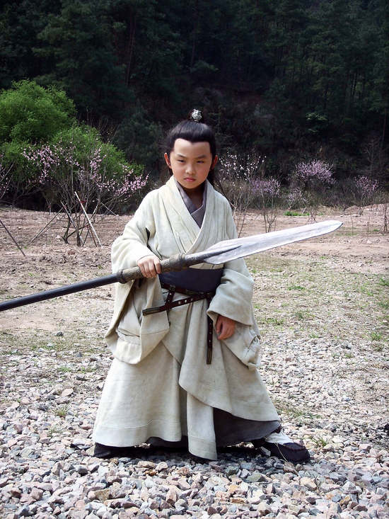  p>郑伟,2000年12月18日出生于北京市,中国内地影视男演员,就读于南京