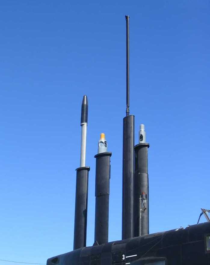 >光电桅杆即 a target="_blank" href="/item/潜艇光电桅杆/53135511"