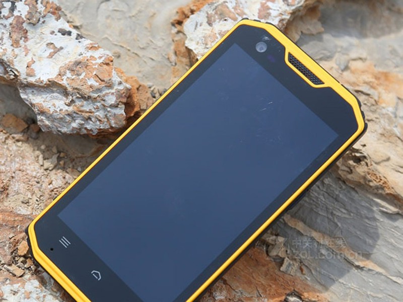  p>云狐极地polar是云狐时代于2015年10月发布的手机.