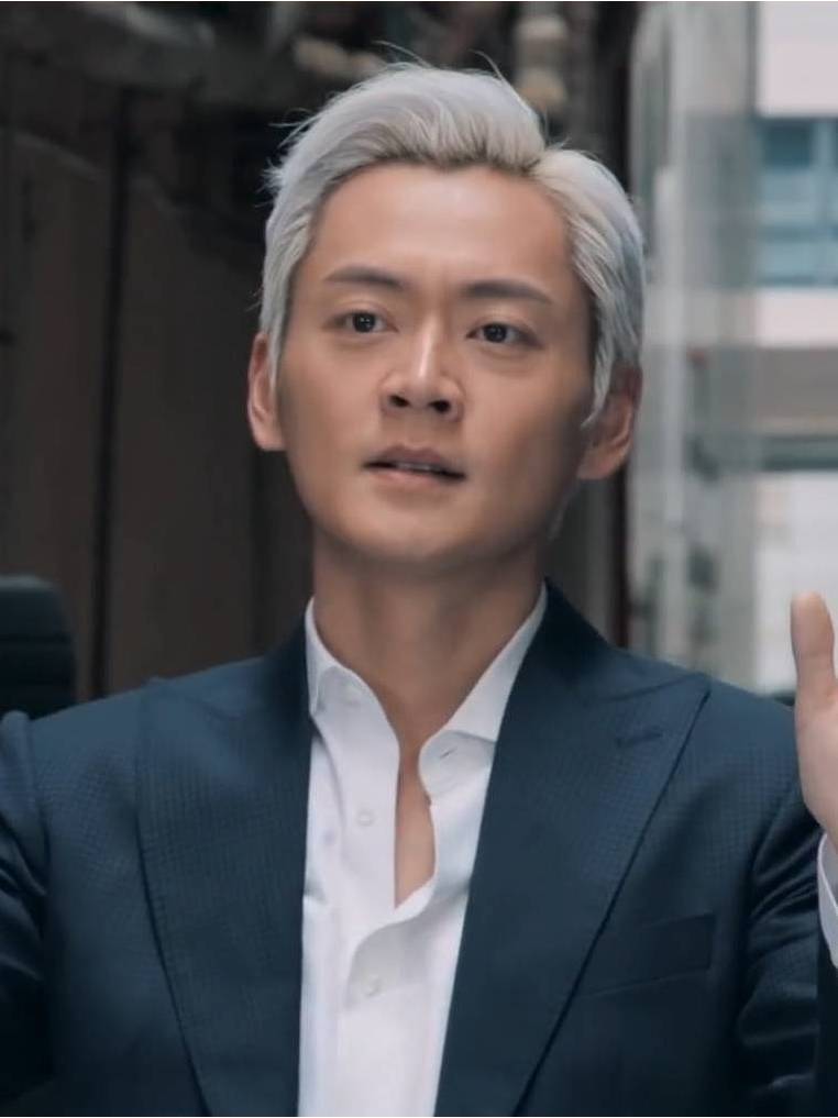 高彬,时装喜剧《 a target="_blank" href="/item/反黑路人甲