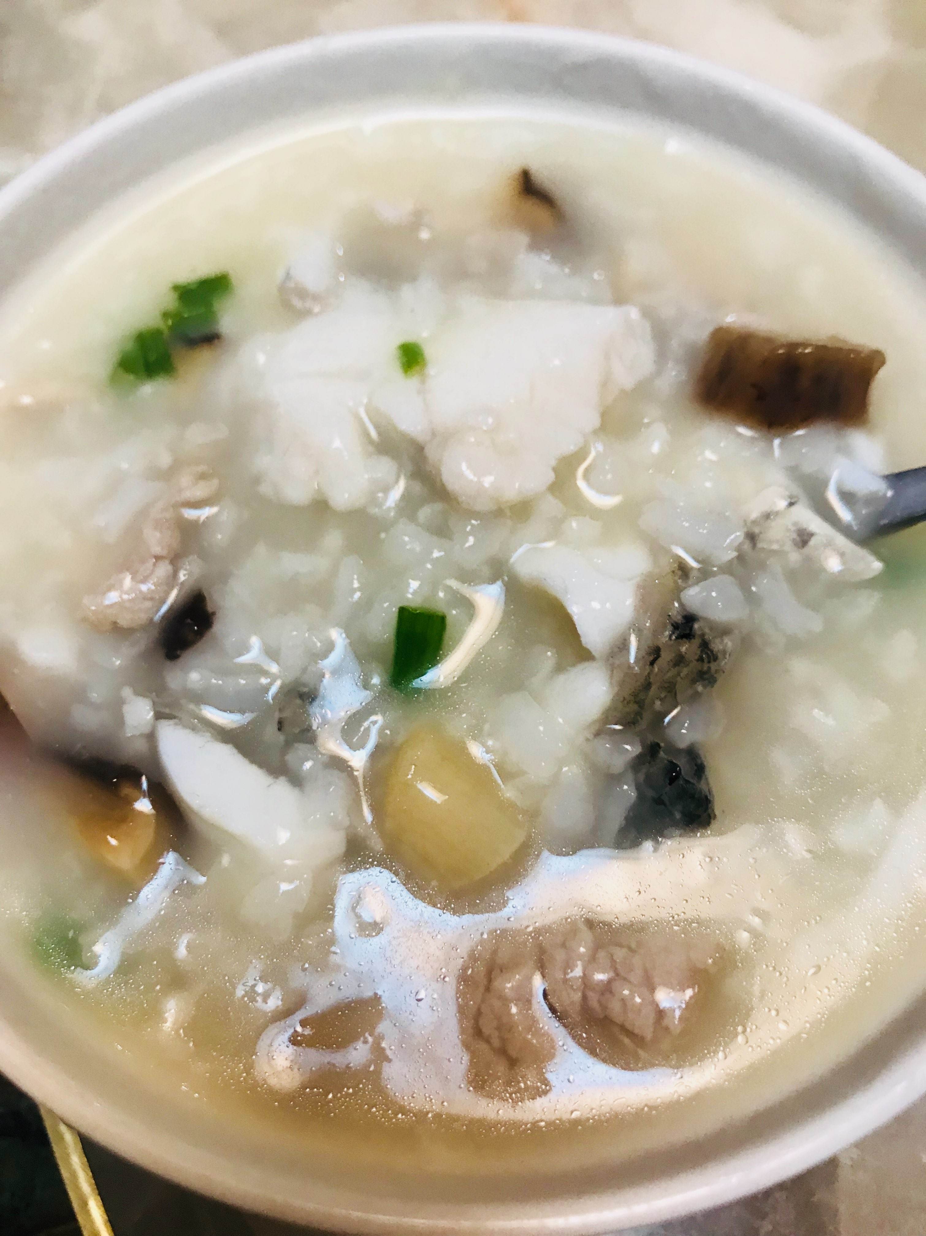 鲈鱼肉末粥