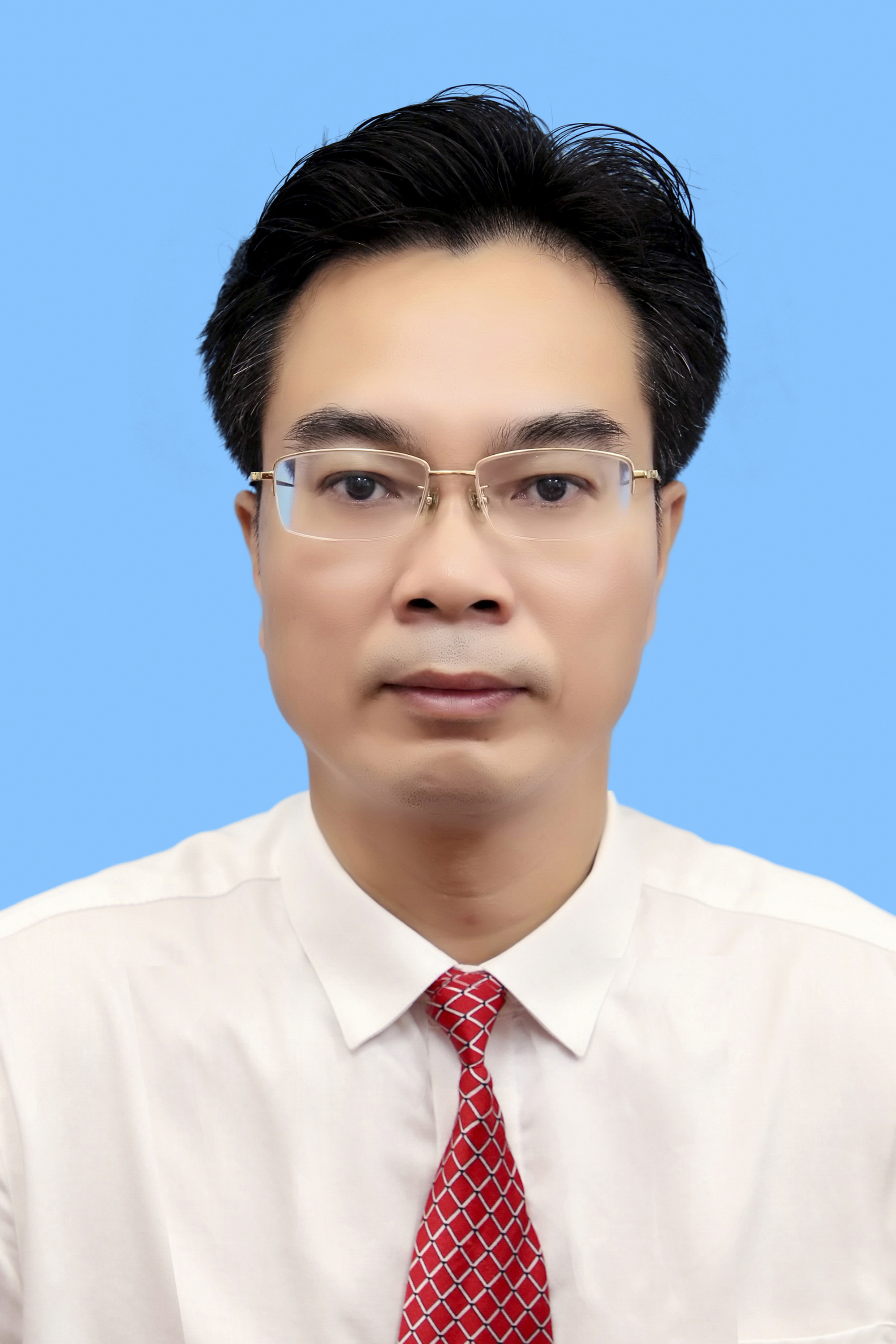  /p> p>现任藤县县委副书记,县人民政府县长,党组书记. /p>