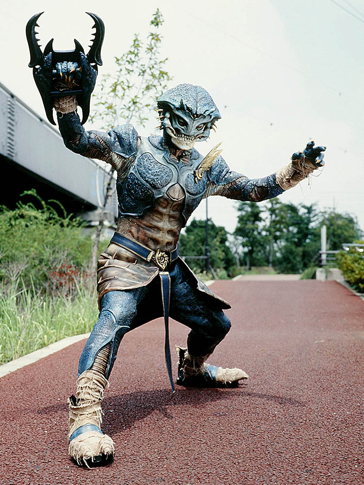 《假面骑士agitΩ》中初登场的怪人 b>未知生命体 /b>之一