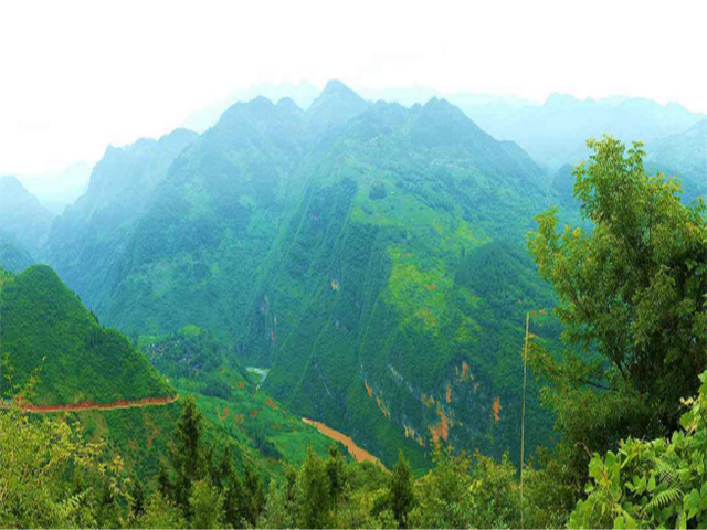 巴中空山天盆风景区