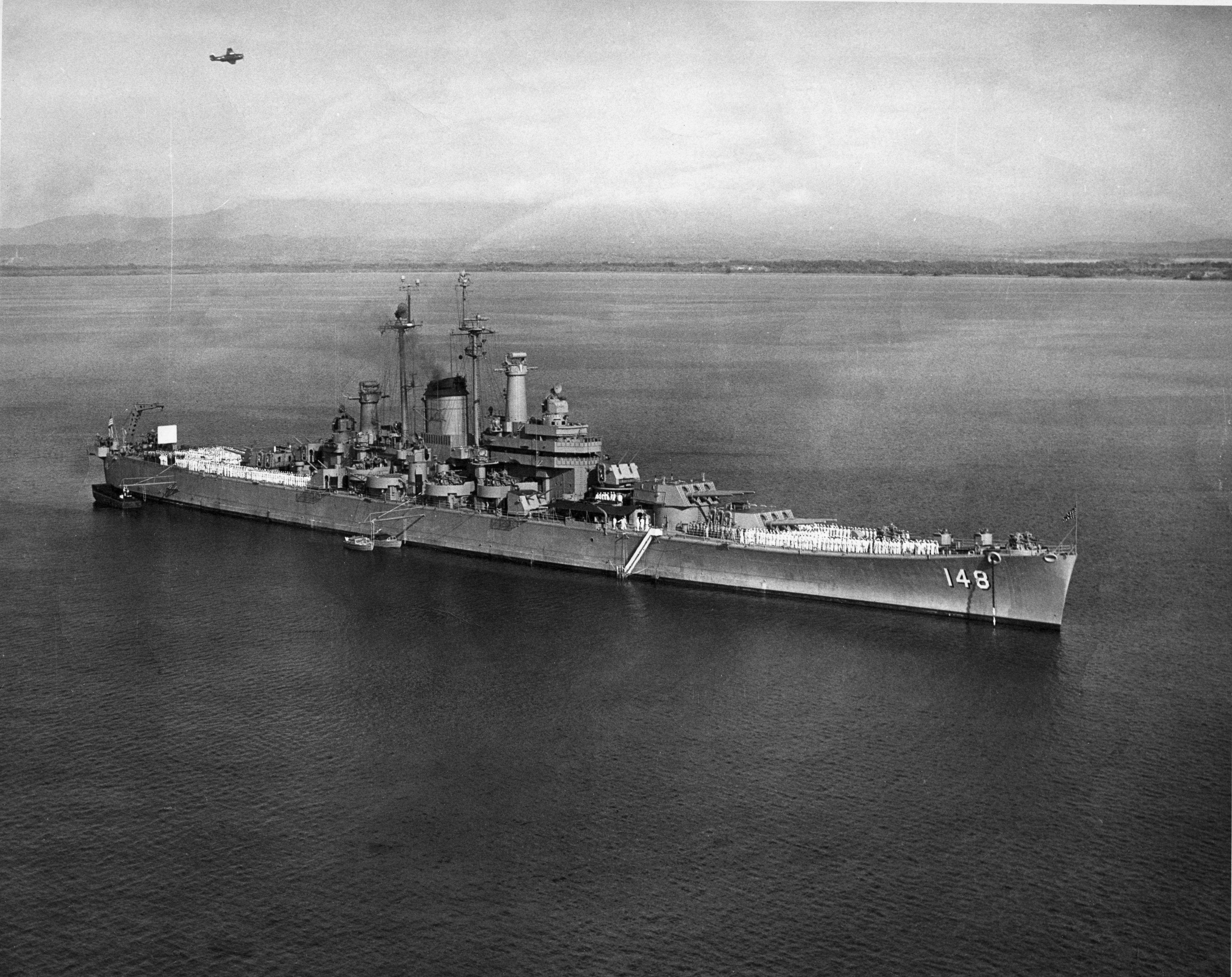 得梅因级重巡洋舰