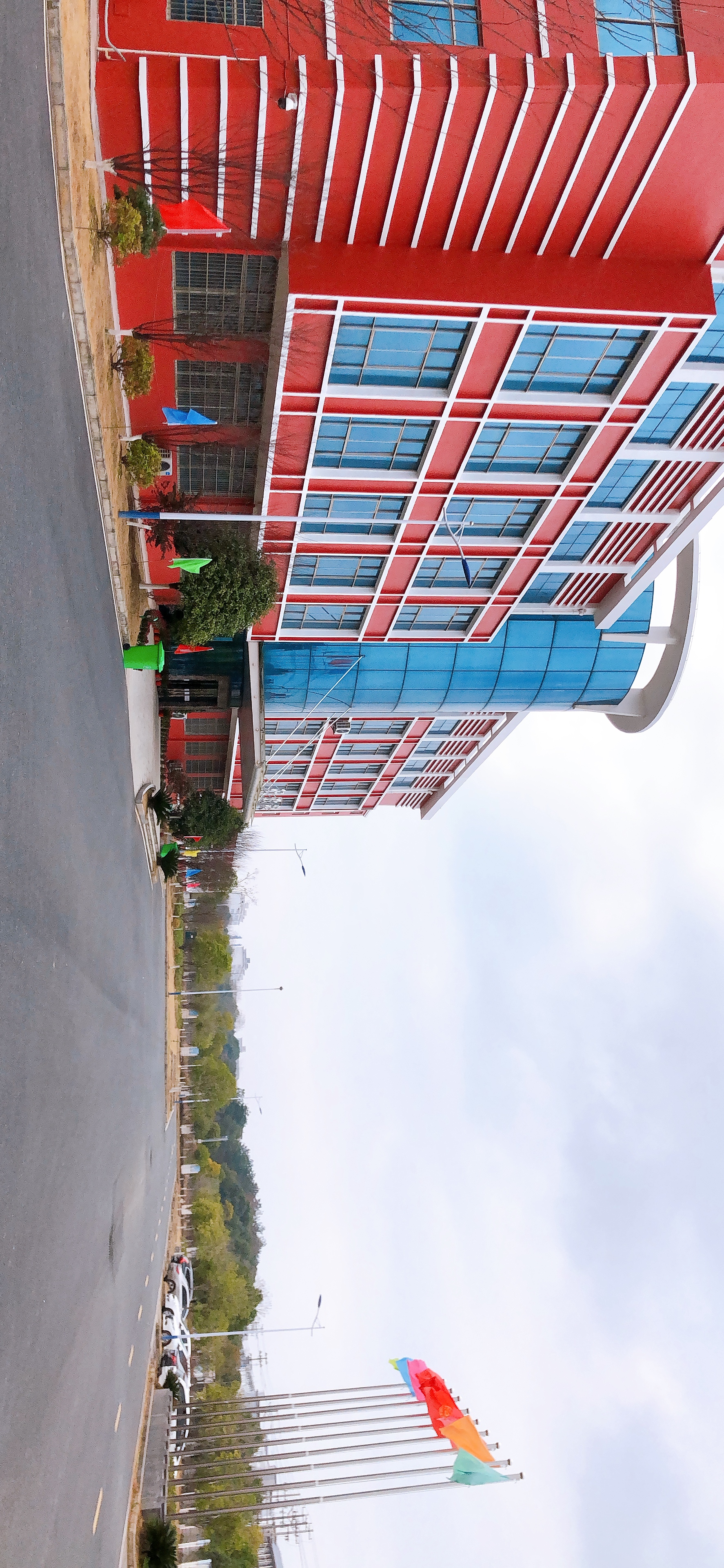  p>吉安井冈山技工学校是国家级井冈山经济技术开发区重点招商引资的