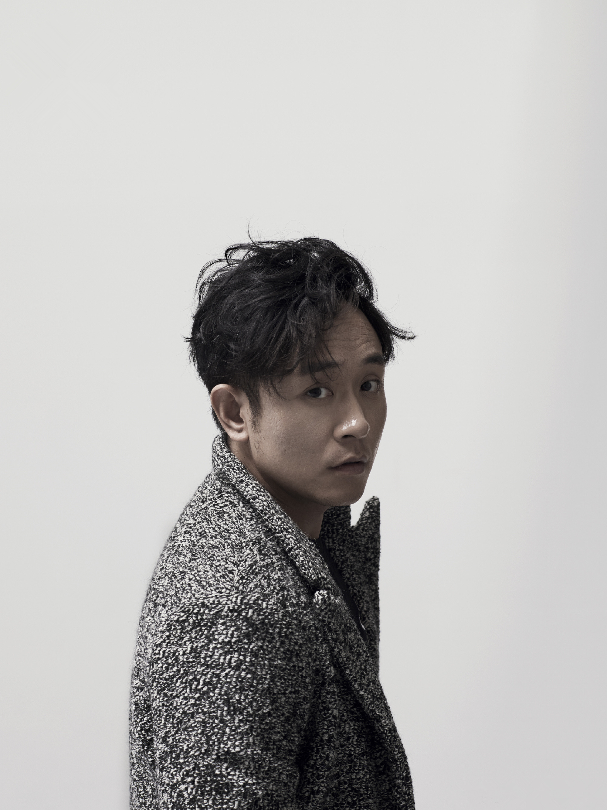  p data-id="go07wirgi1">李宏磊,出生于山东省济南市,中国内地男演员