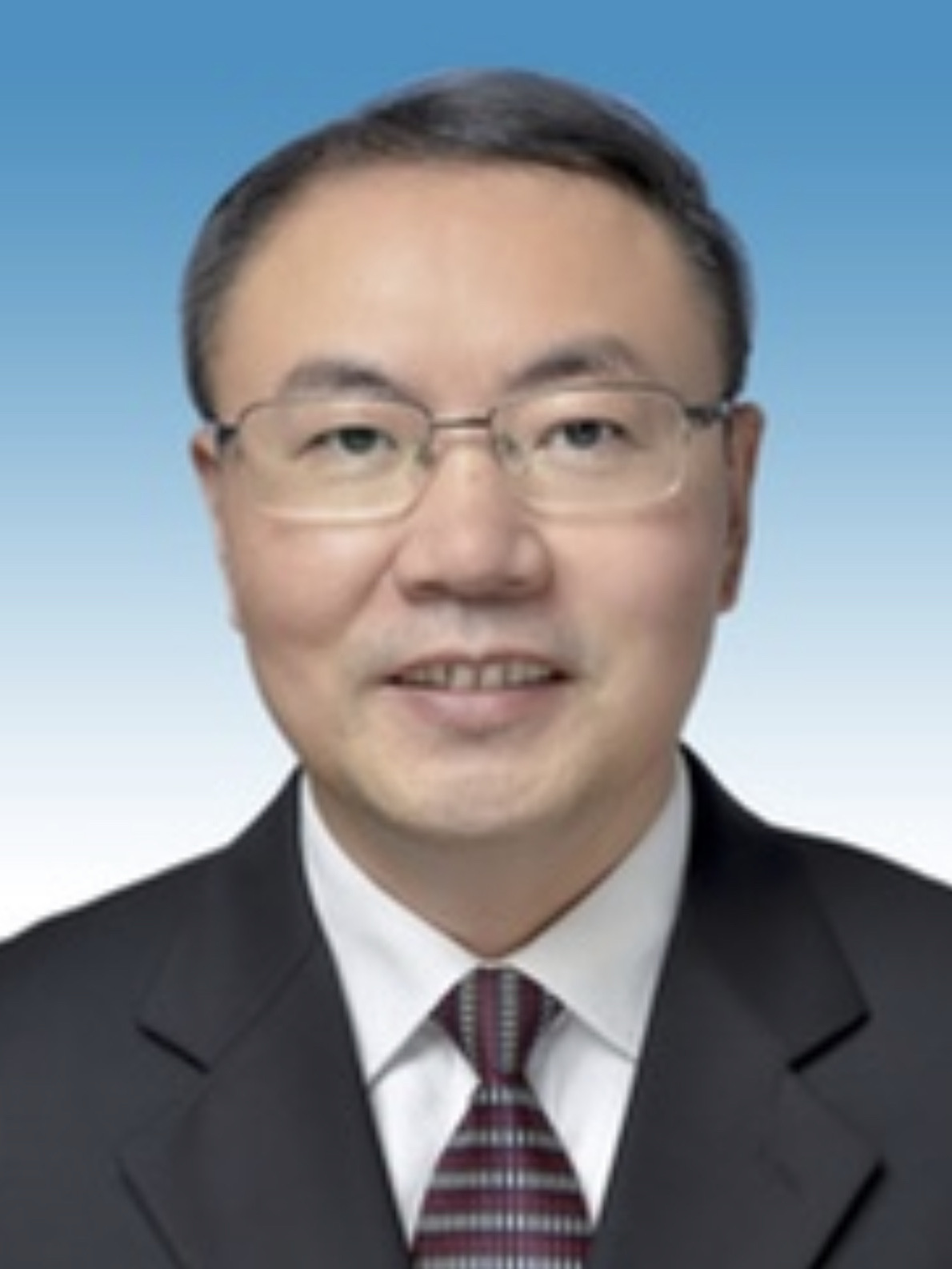  p>肖立刚,男,福建惠安人(福建南平出生),1967年12月出生,中共党员