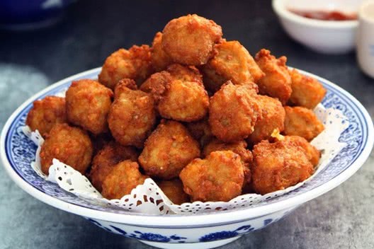  p>炸团子,湖北省荆州市监利县特产.