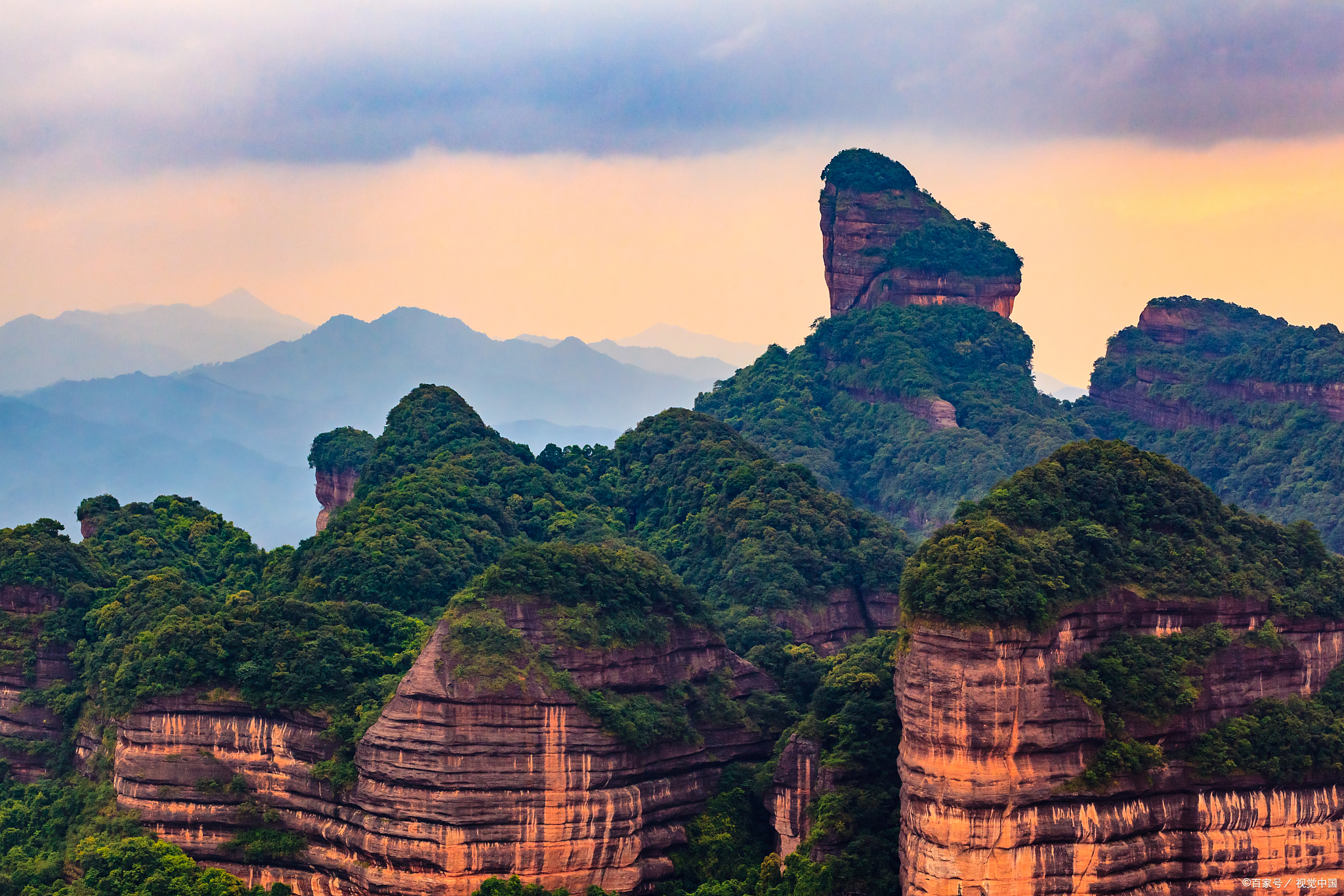 丹霞山全景图,丹霞山图片风景图片_大山谷图库