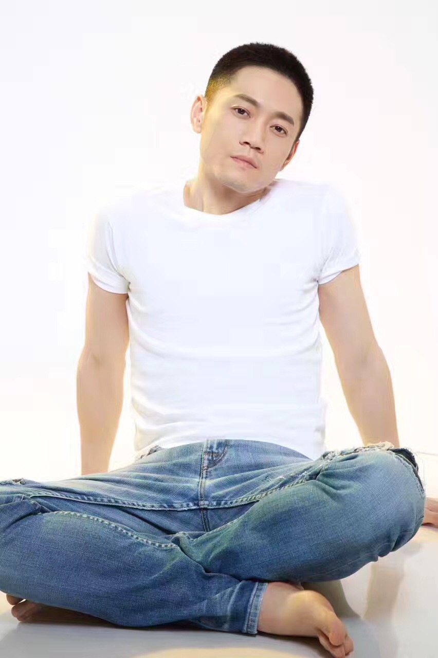 ">宁南 /a>,中国内地 a target="_blank" href="/item/演员/3106682"