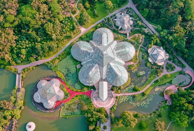  p data-id="t7y72si7rjpz">华南国家植物园,位于广东省广州市天河区