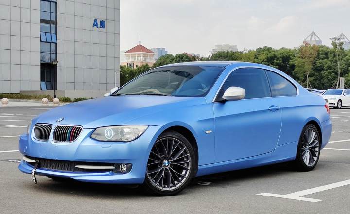 宝马3系2011款 325i 双门轿跑车