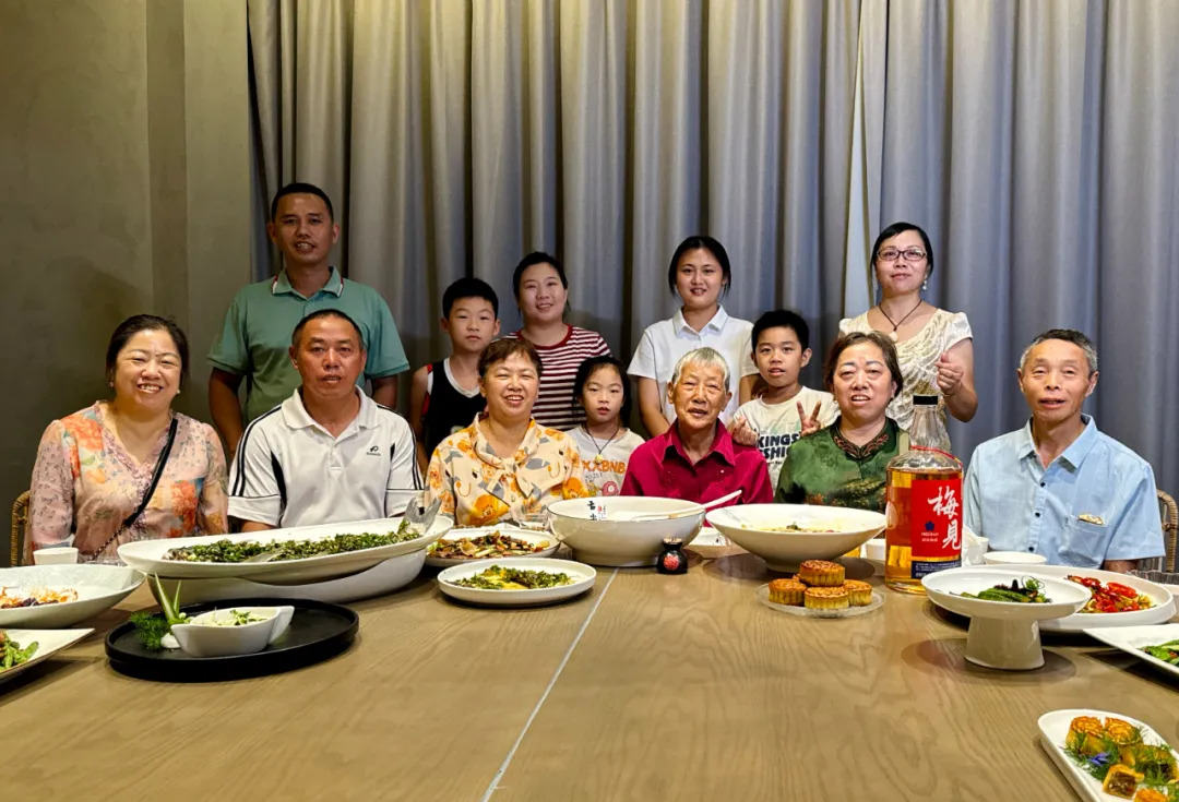 中秋没吃到的，我想11天后补回来_百科TA说