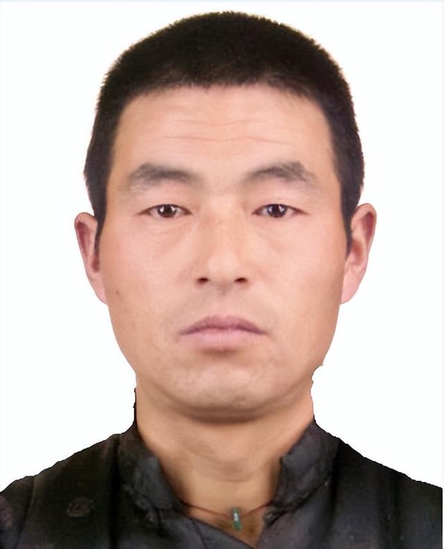 男,汉族,现年50岁,身份证号